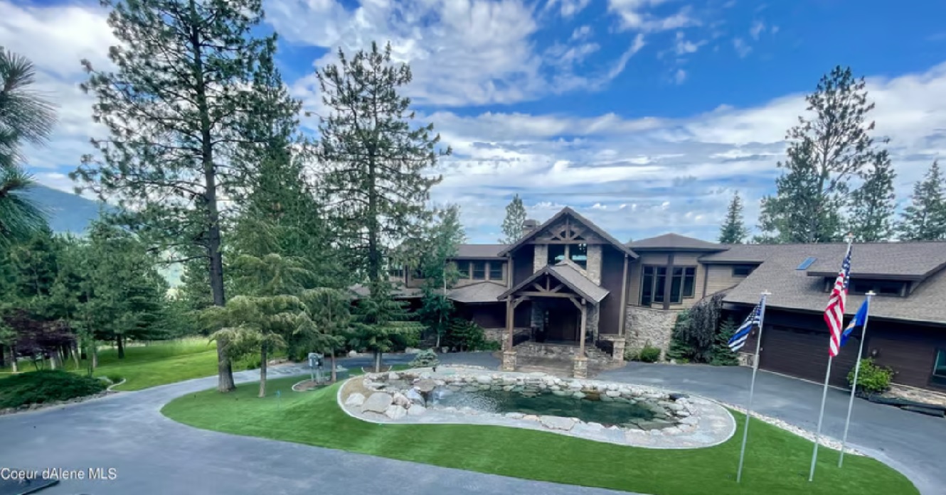 916 S Orion Rd, Coeur dAlene, ID