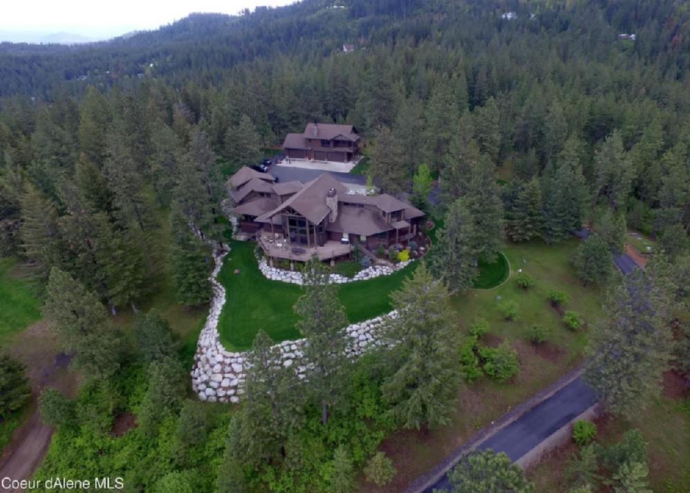 916 S Orion Rd, Coeur dAlene, ID